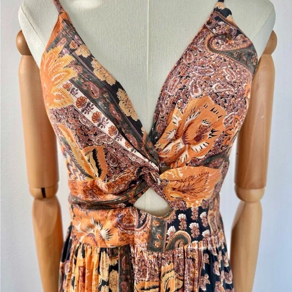 Bohemian Paisley Maxi Dress - Picture 4 of 8